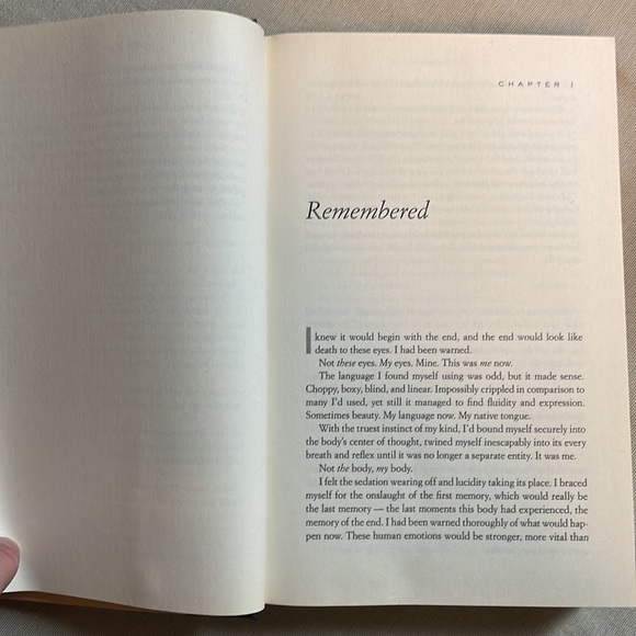 📚2/$6  The Host #1 in Series - Picture 11 of 12